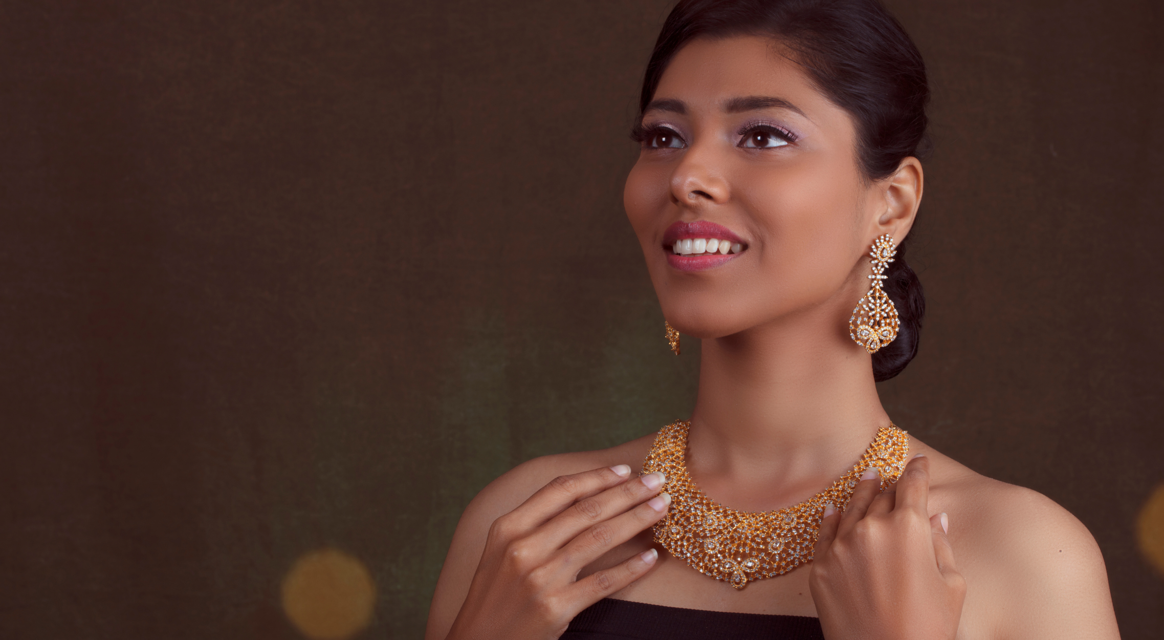 Customer wearing Virat Jewellers