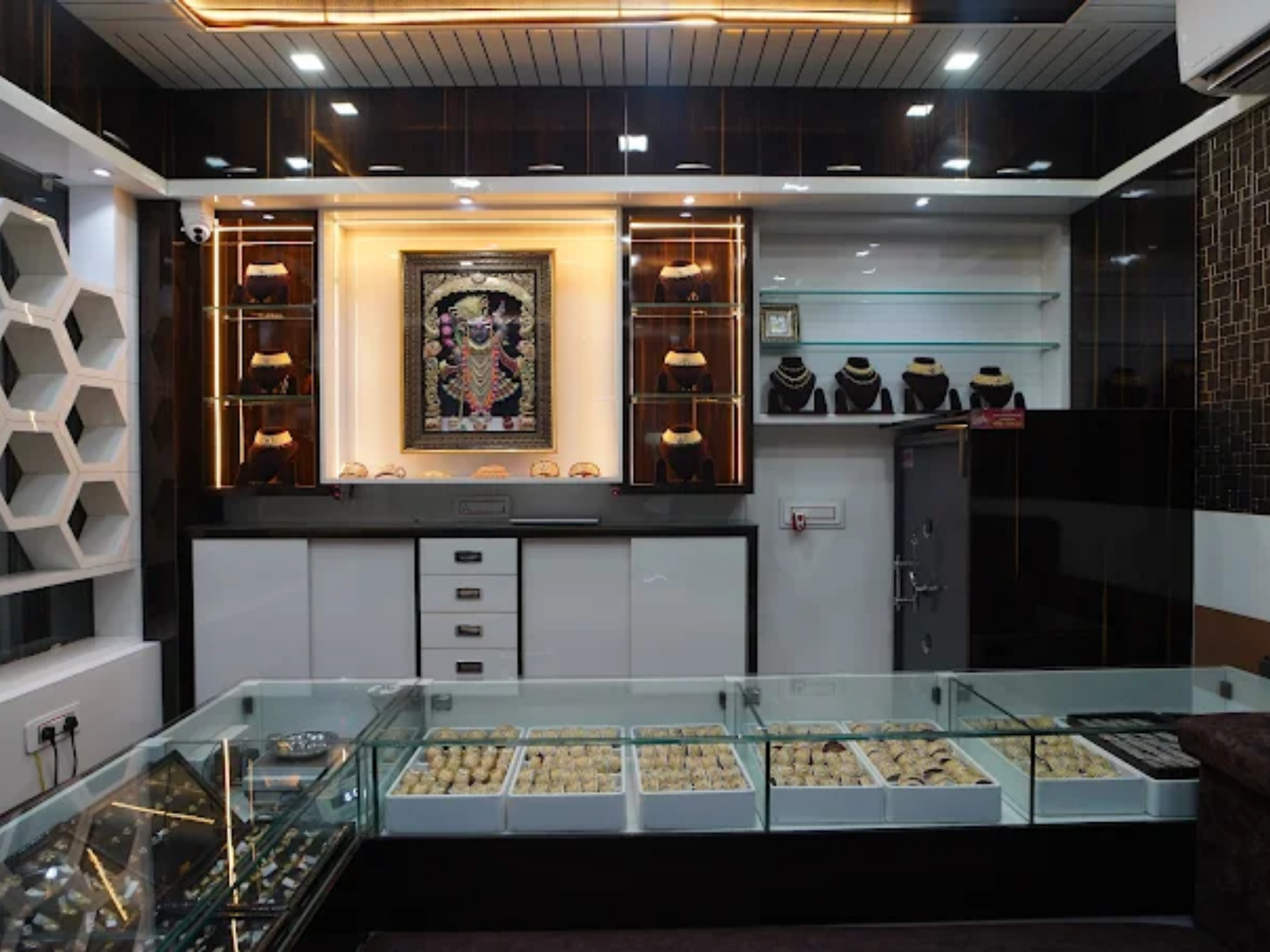 Virat Jewellers Craftsmanship